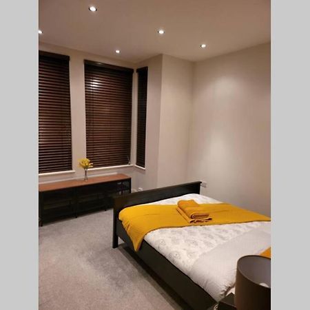 Contemporary 3 Bed Apartment In Hendon Central. Eksteriør bilde