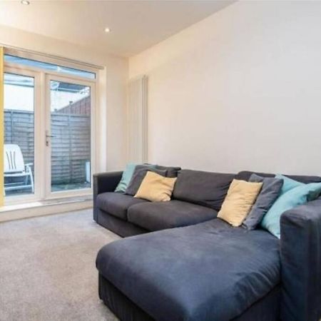 Contemporary 3 Bed Apartment In Hendon Central. Eksteriør bilde